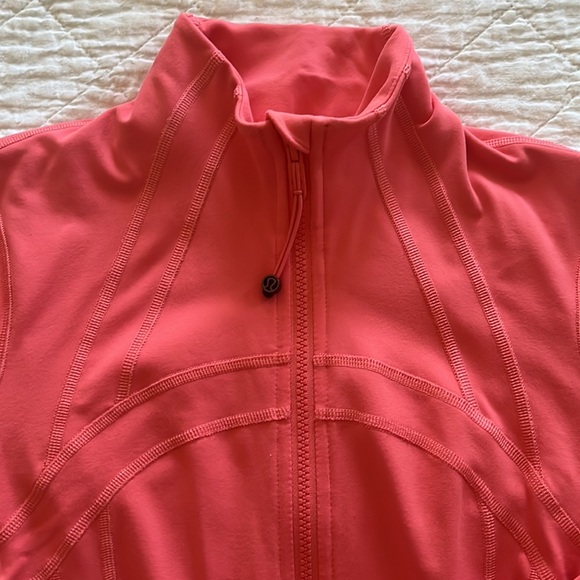 Lululemon Define Jacket in Raspberry Cream - Picture 2 of 4